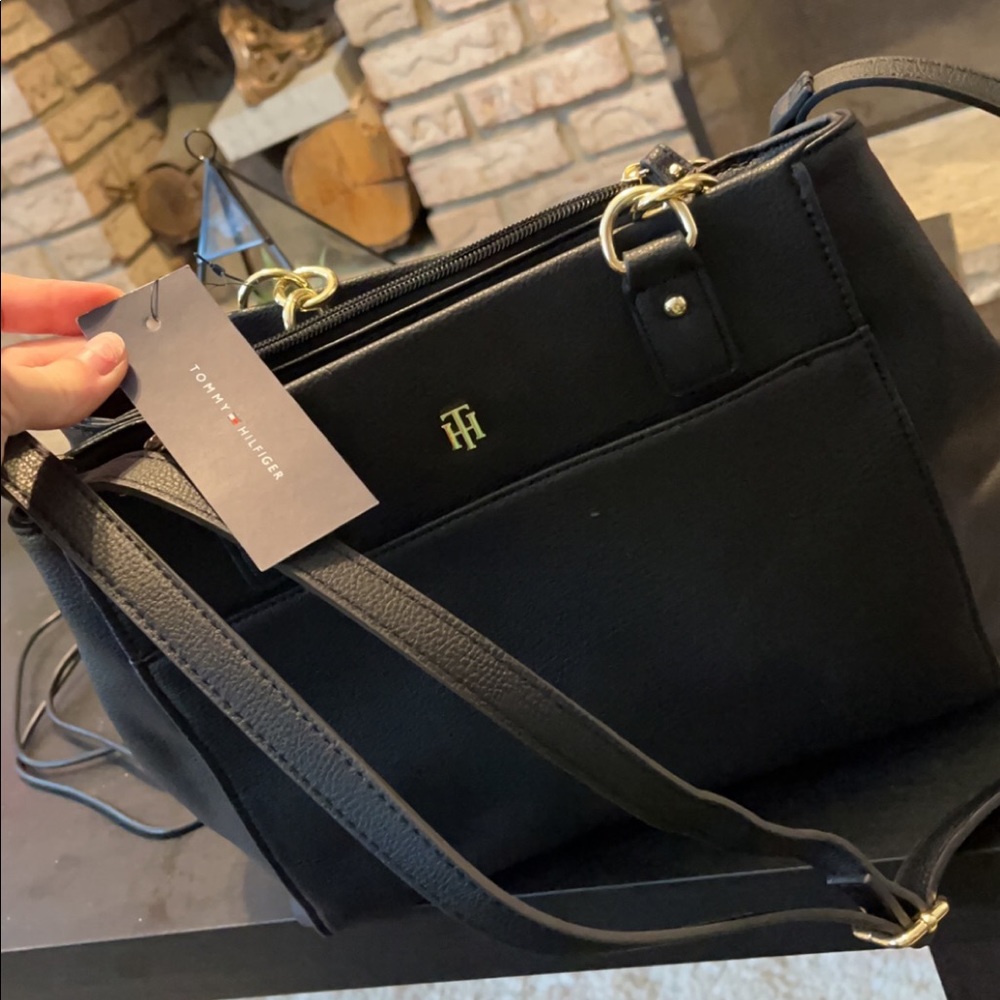 Brand new Tommy Hilfiger black purse